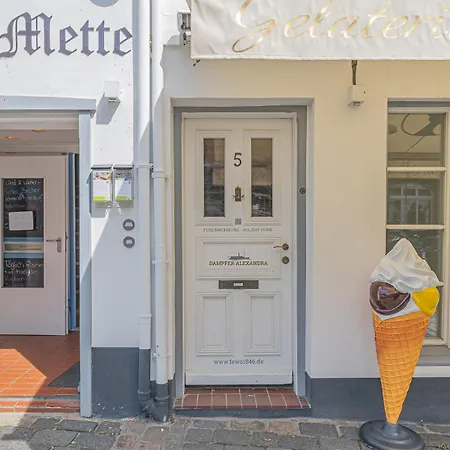 Fewo1846 - Kajuete Am Nordermarkt - Maritim Eingerichtetes Studio-apartment Im Stadtzentrum Apartment